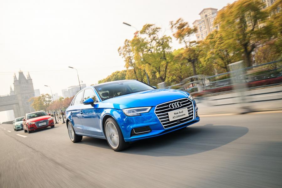  Audi A3 Sedan 40 TFSI (8V) 2017 года  (CN) (фото 4 из 14)